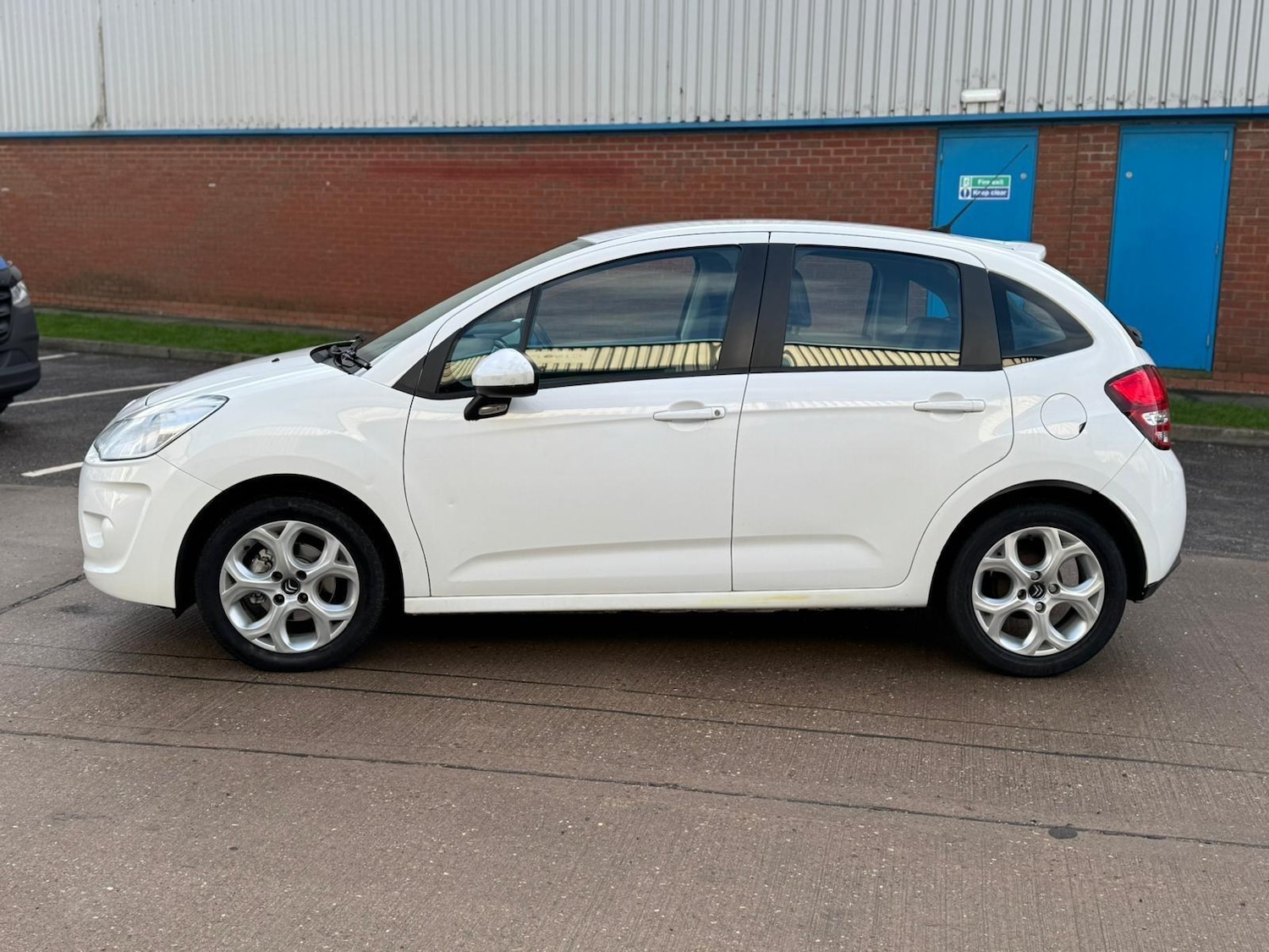 Used Citroen C3 for sale - 77358624: Photo 9