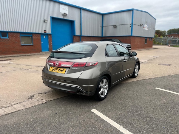 Used Honda Civic 2009 for sale - 76270818: Photo 12