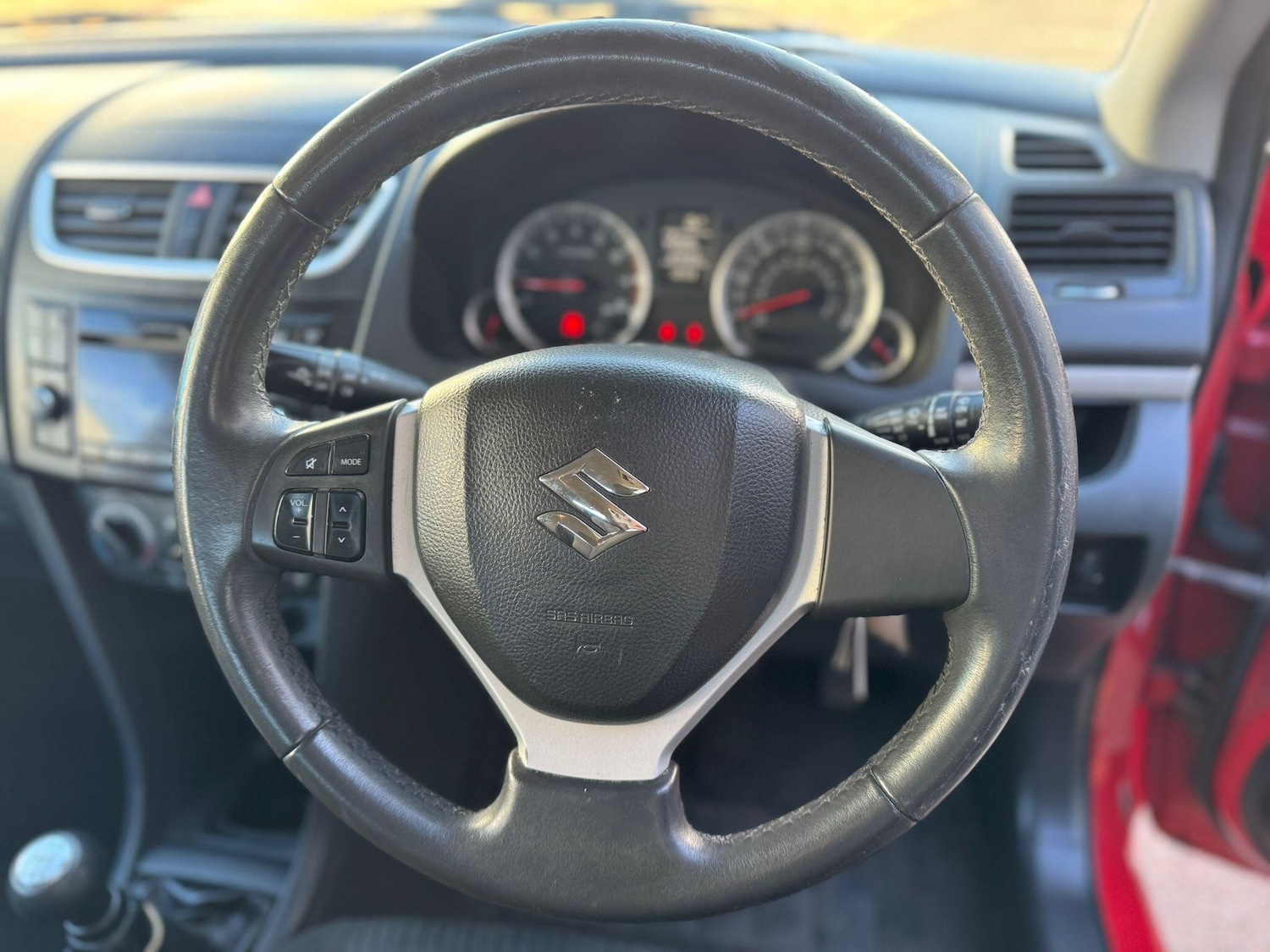 Used Suzuki Swift 2012 for sale - 76646180: Photo 16