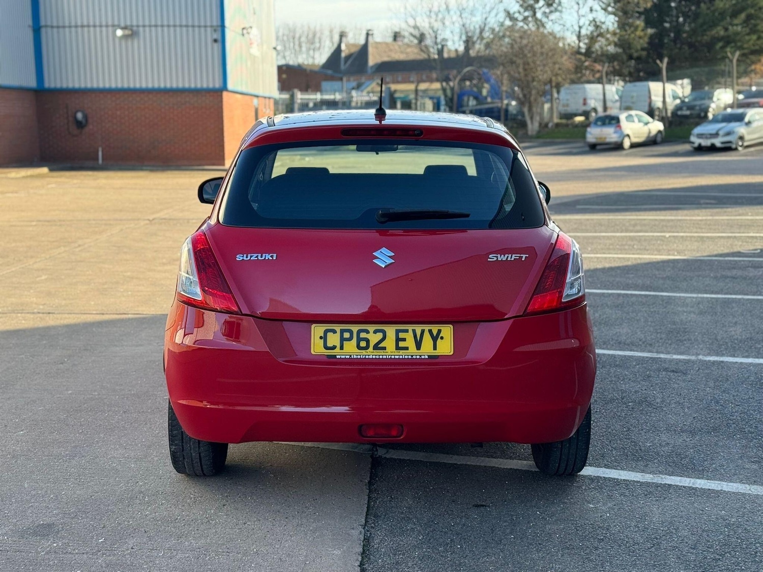 Used Suzuki Swift 2012 for sale - 76646180: Photo 2