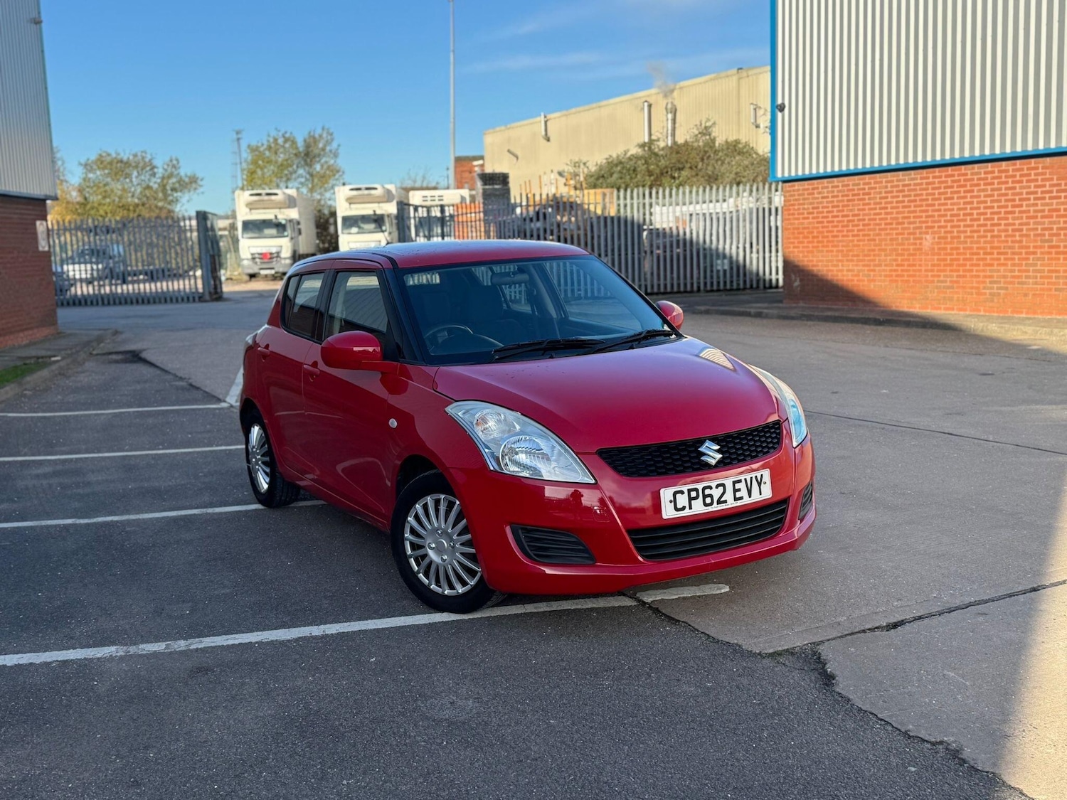 Used Suzuki Swift 2012 for sale - 76646180: Photo 5