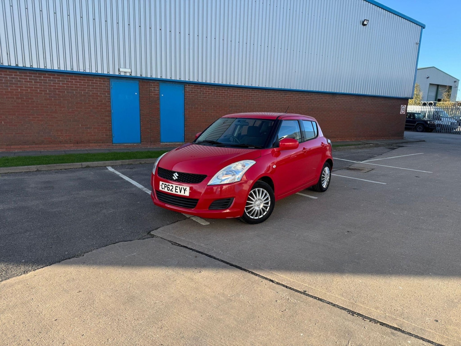 Used Suzuki Swift 2012 for sale - 76646180: Photo 6