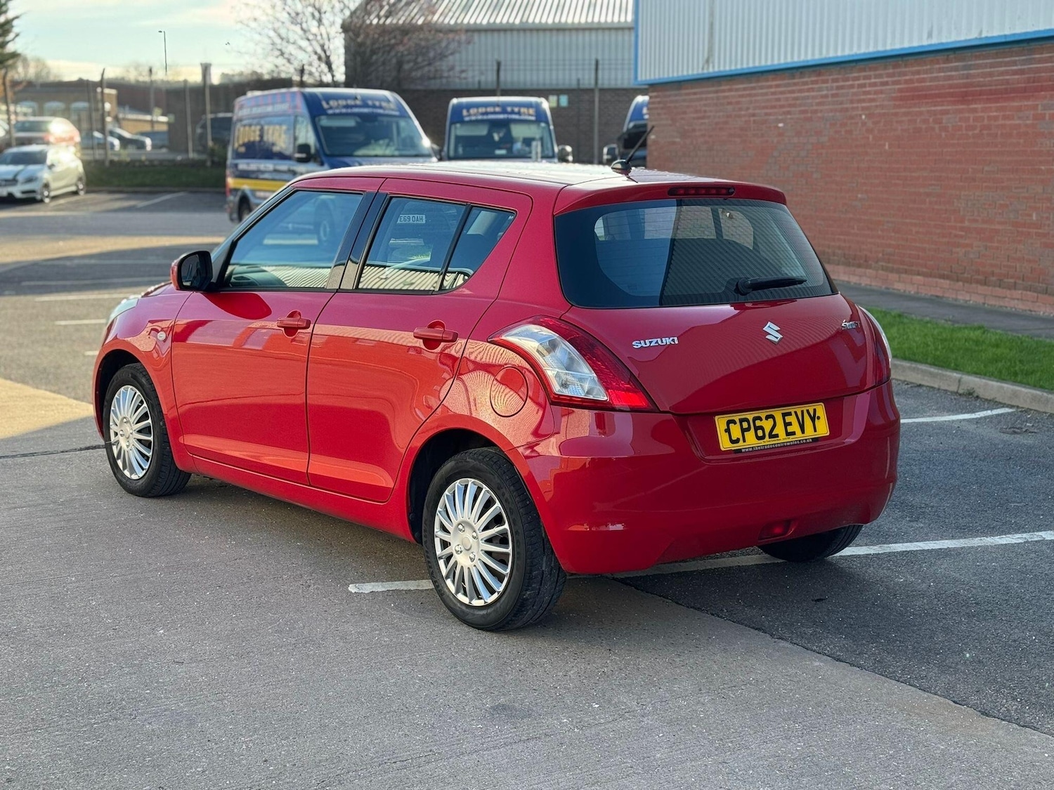 Used Suzuki Swift 2012 for sale - 76646180: Photo 7
