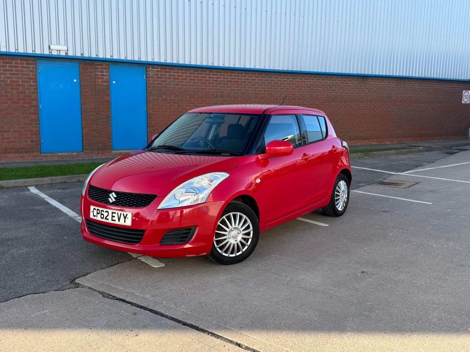 Used Suzuki Swift 2012 for sale - 76646180: Photo 9