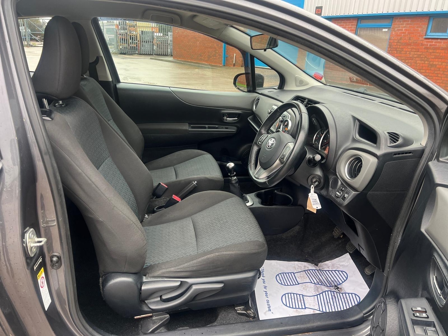 Used Toyota Yaris 2012 for sale - 76667146: Photo 13