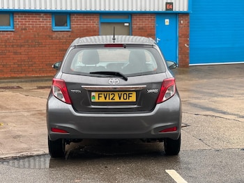 Used Toyota Yaris 2012 for sale - 76667146: Photo