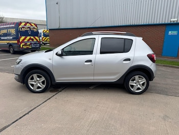 Used Dacia Sandero Stepway 2014 for sale - 78087159: Photo