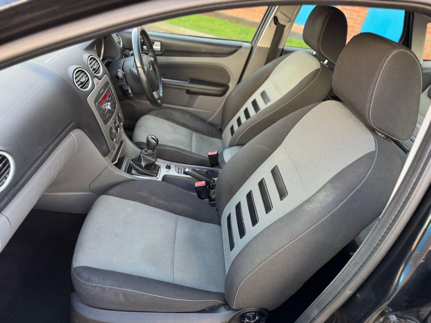 Used Ford Focus 2011 for sale - 77131610: Photo 13