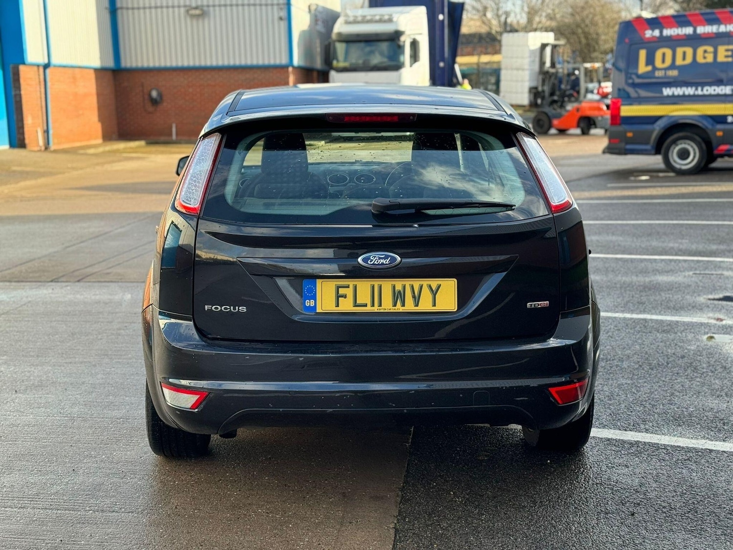 Used Ford Focus 2011 for sale - 77131610: Photo 2