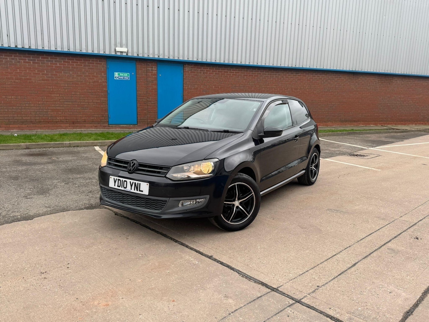 Used Volkswagen Polo 2010 for sale - 77538131: Photo 10