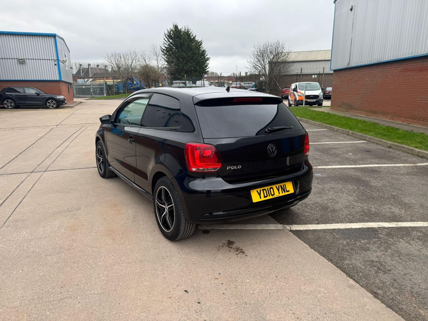 Used Volkswagen Polo 2010 for sale - 77538131: Photo 11