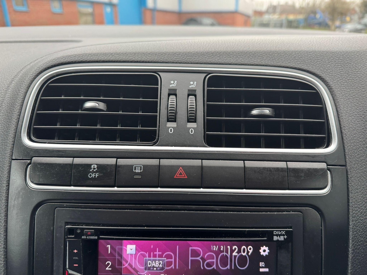 Used Volkswagen Polo 2010 for sale - 77538131: Photo 22