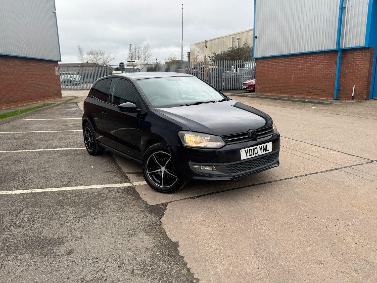 Used Volkswagen Polo 2010 for sale - 77538131: Photo 9