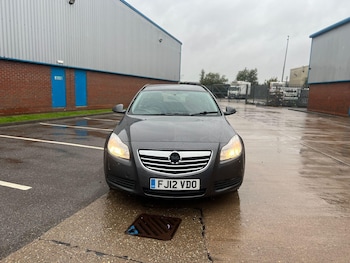 2019 (12) - 2.0 CDTi ES Sports Tourer Euro 5 5dr