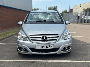 2009 (09) - B200 CDI Sport 5dr