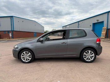 Used Volkswagen Golf 2011 for sale - 79601380: Photo