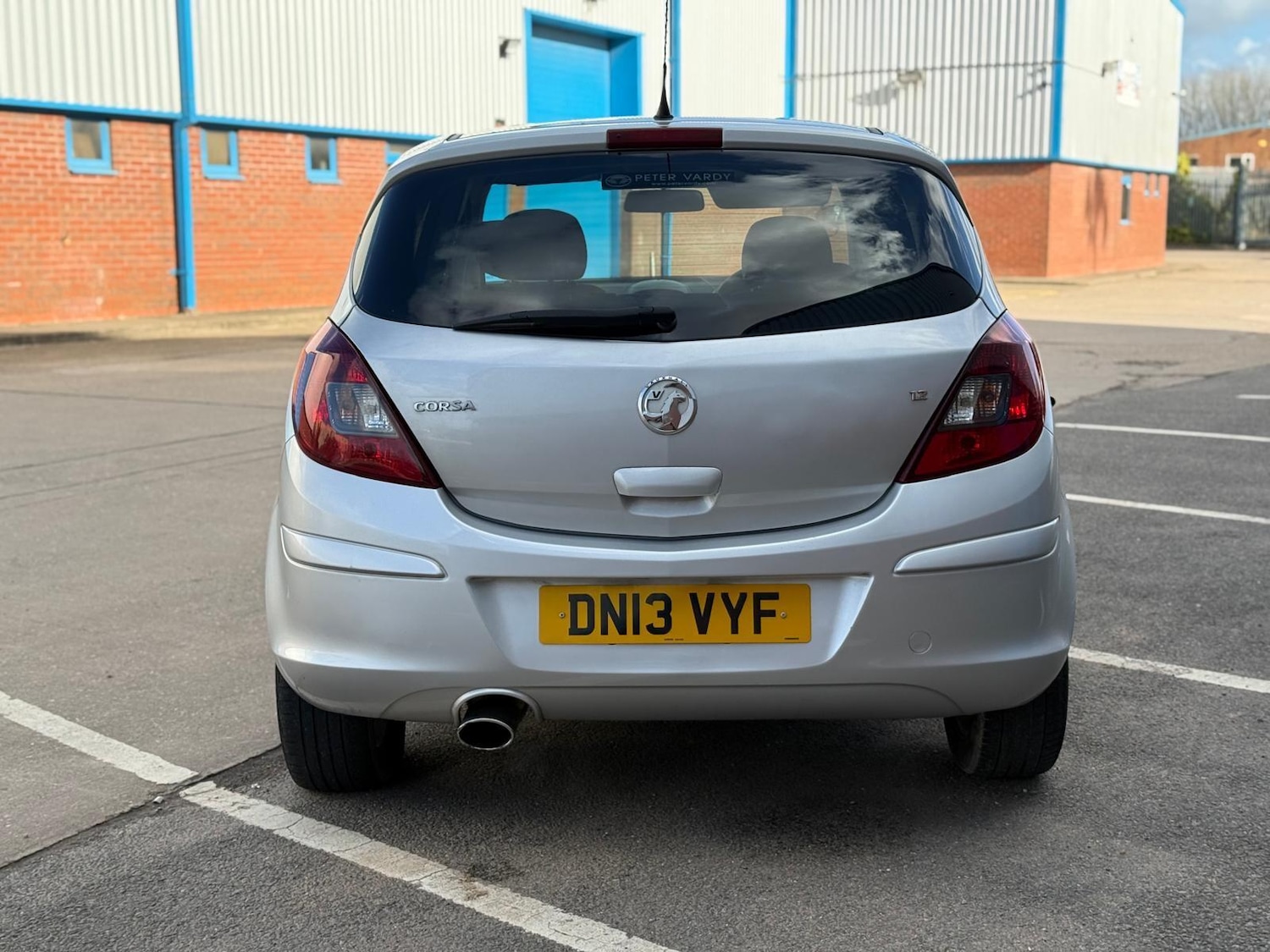 Used Vauxhall Corsa 2013 for sale - 77637738: Photo 2