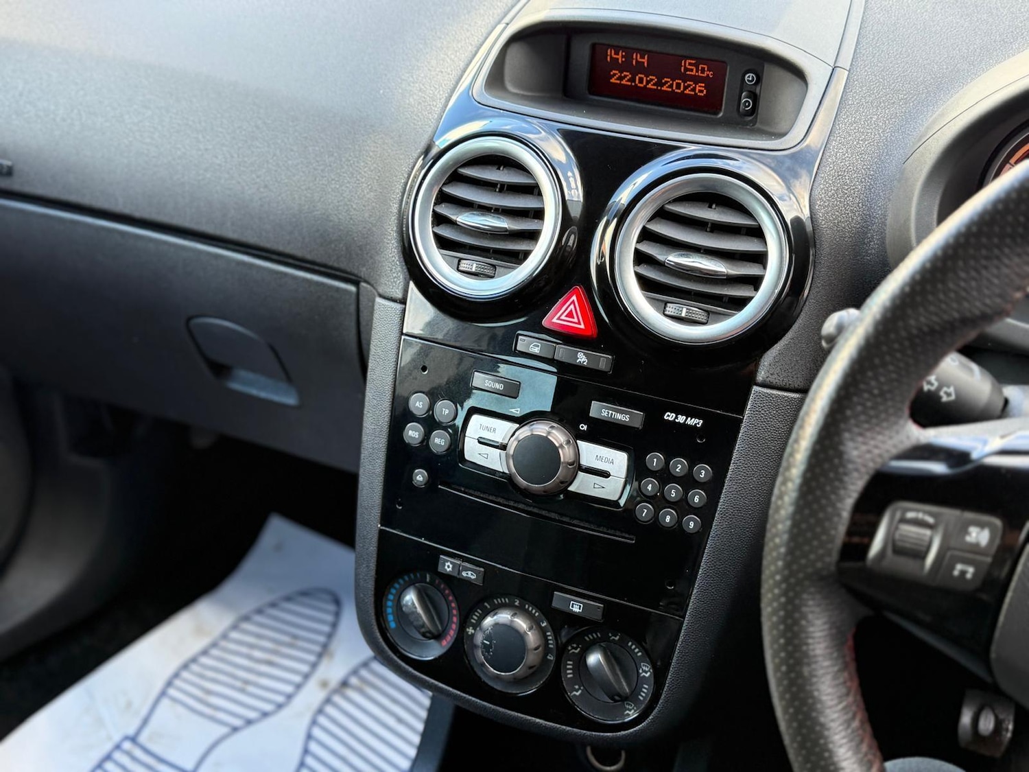 Used Vauxhall Corsa 2013 for sale - 77637738: Photo 21