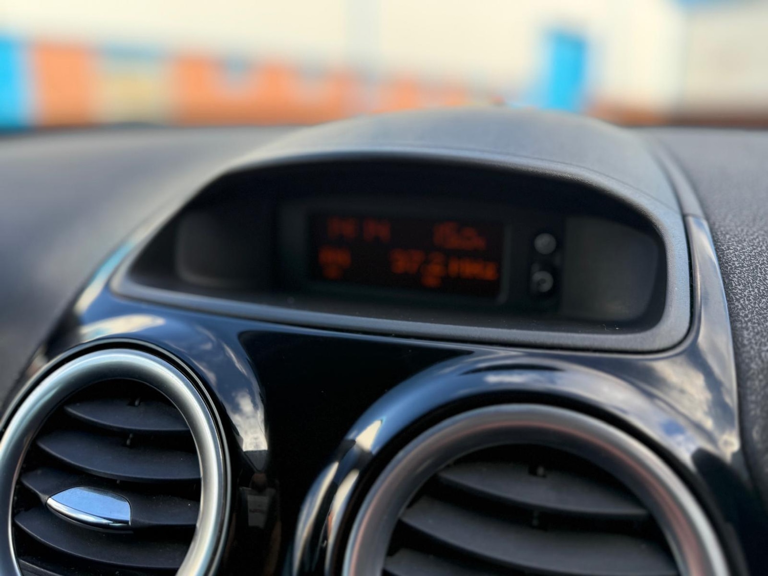 Used Vauxhall Corsa 2013 for sale - 77637738: Photo 28