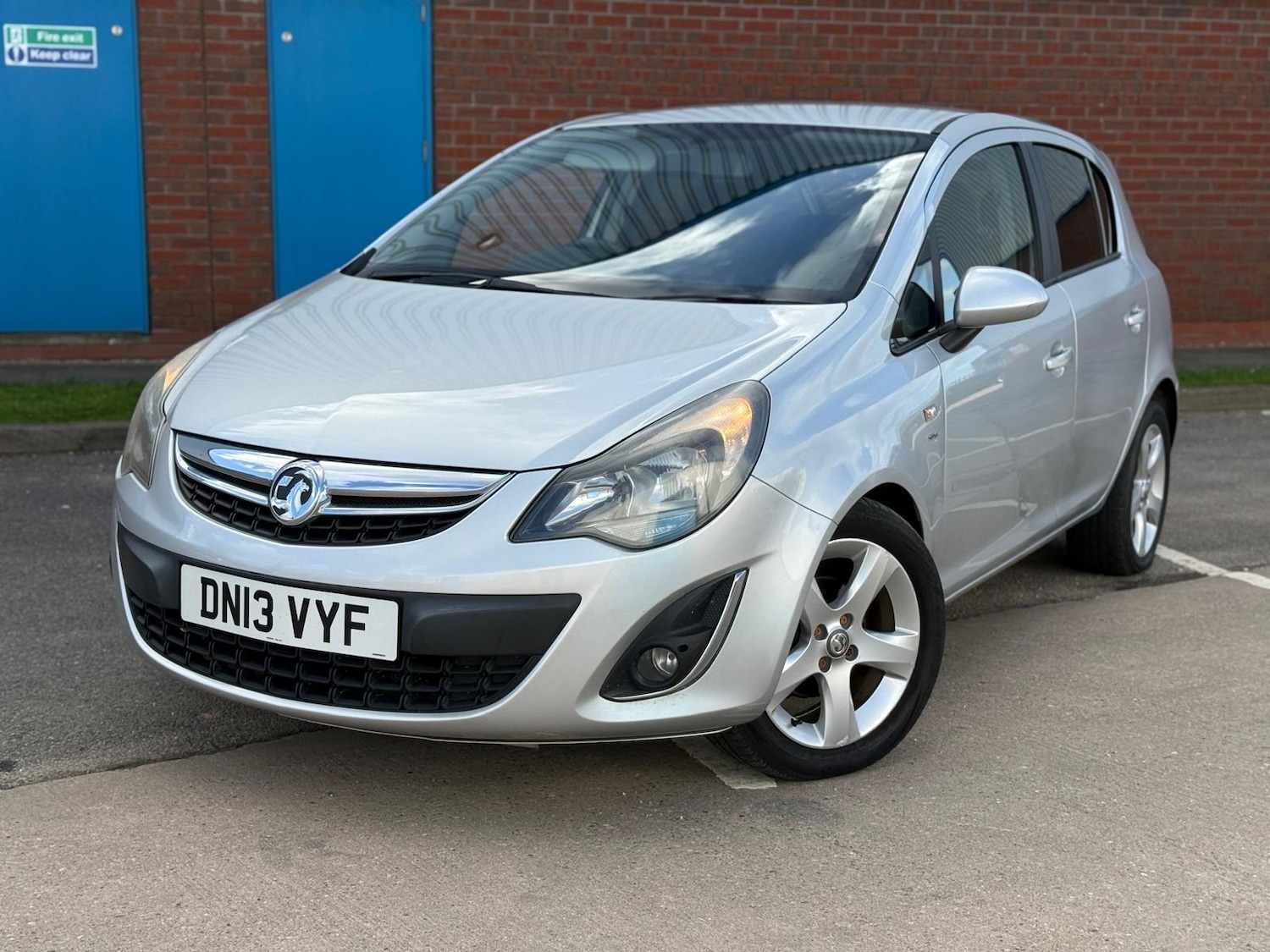 Used Vauxhall Corsa 2013 for sale - 77637738: Photo 6