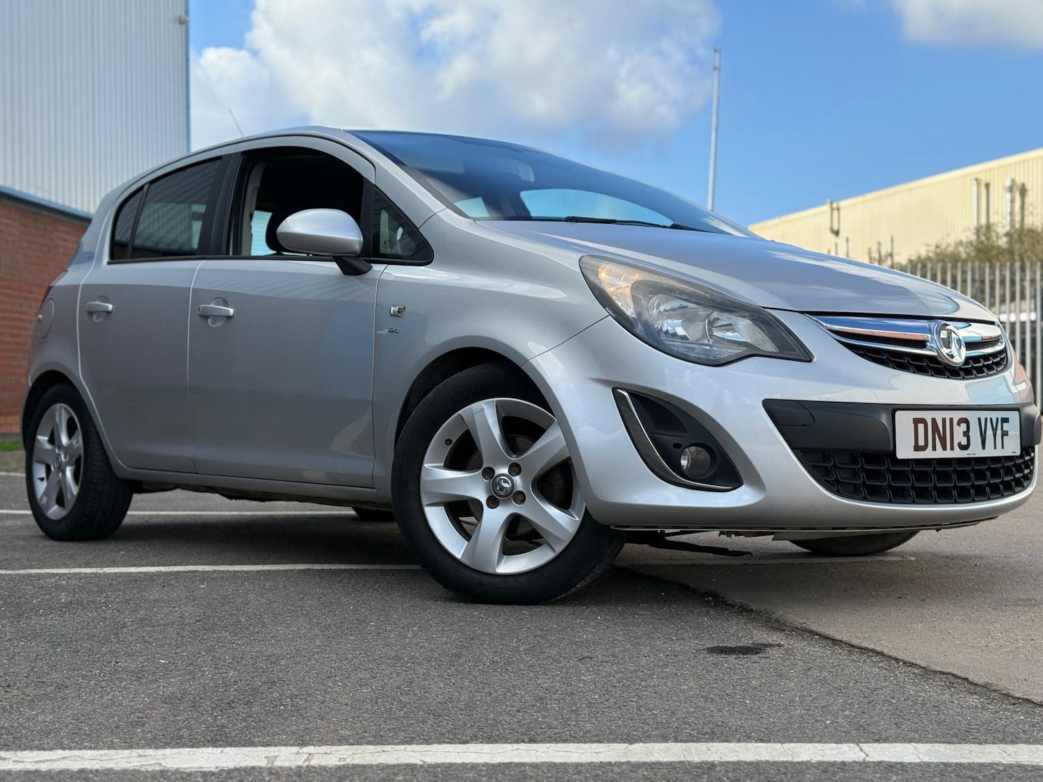 Used Vauxhall Corsa 2013 for sale - 77637738: Photo 9