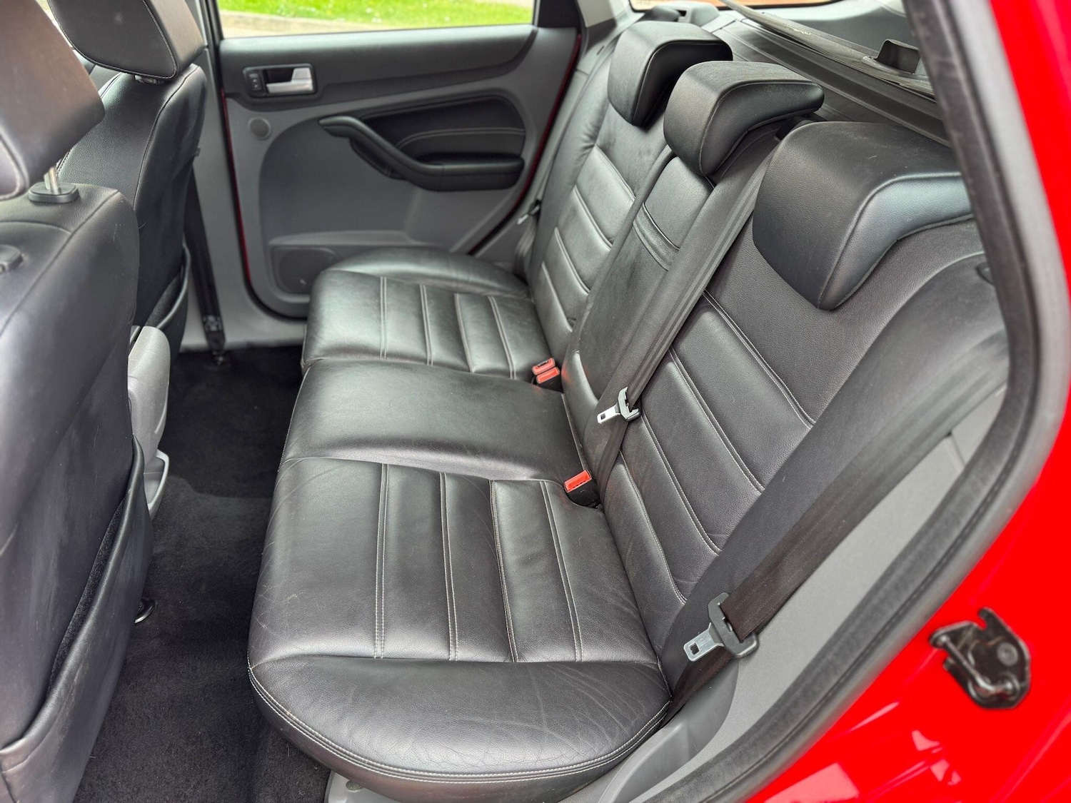 Used Ford Focus 2010 for sale - 78184875: Photo 14