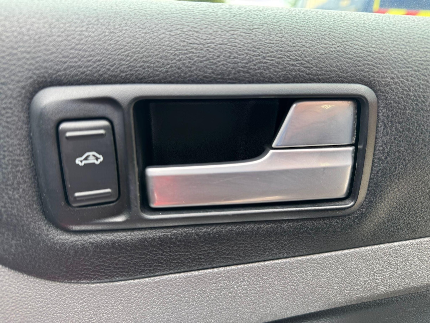 Used Ford Focus 2010 for sale - 78184875: Photo 18