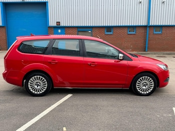 Used Ford Focus 2010 for sale - 78184875: Photo