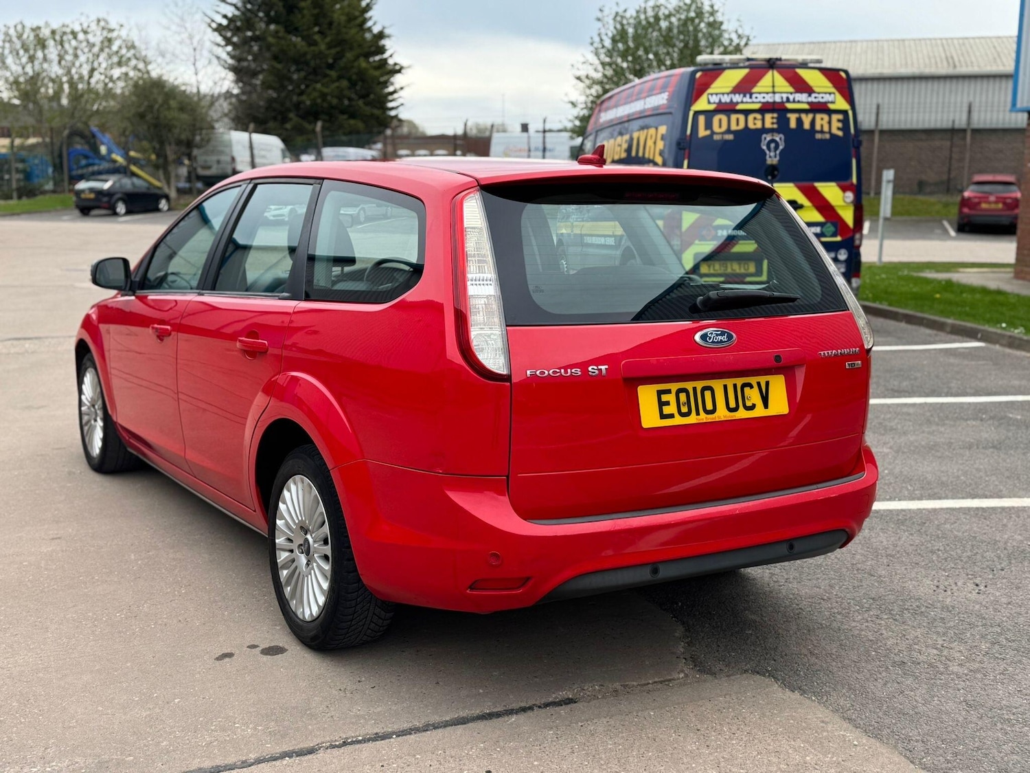 Used Ford Focus 2010 for sale - 78184875: Photo 5