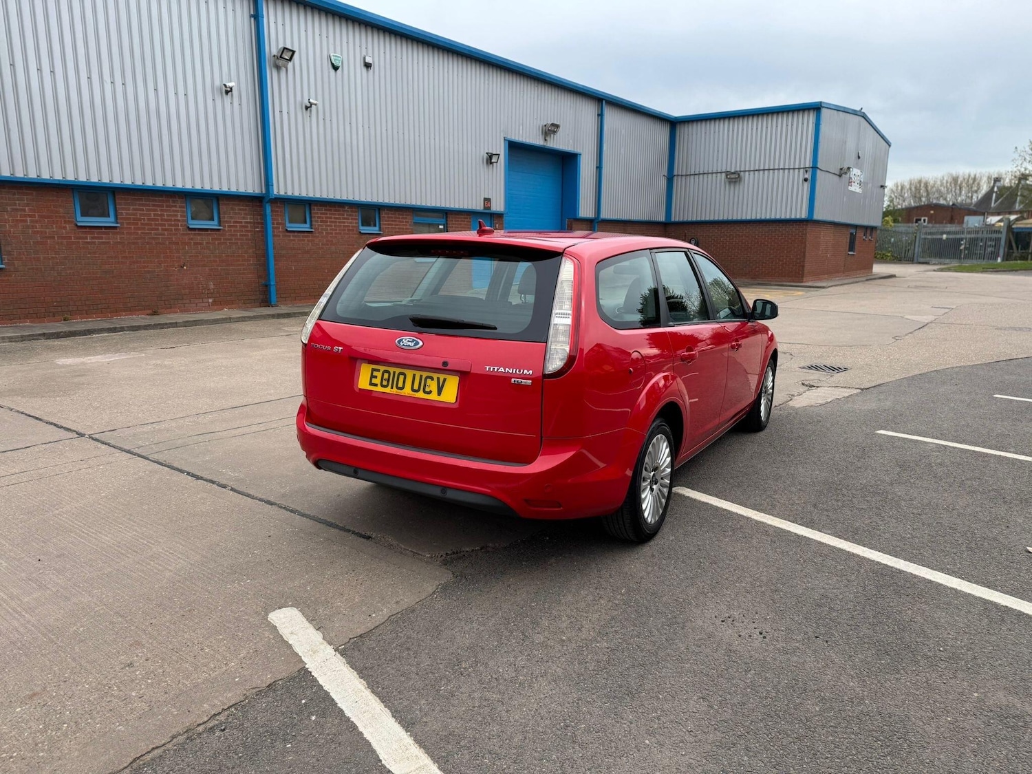 Used Ford Focus 2010 for sale - 78184875: Photo 6