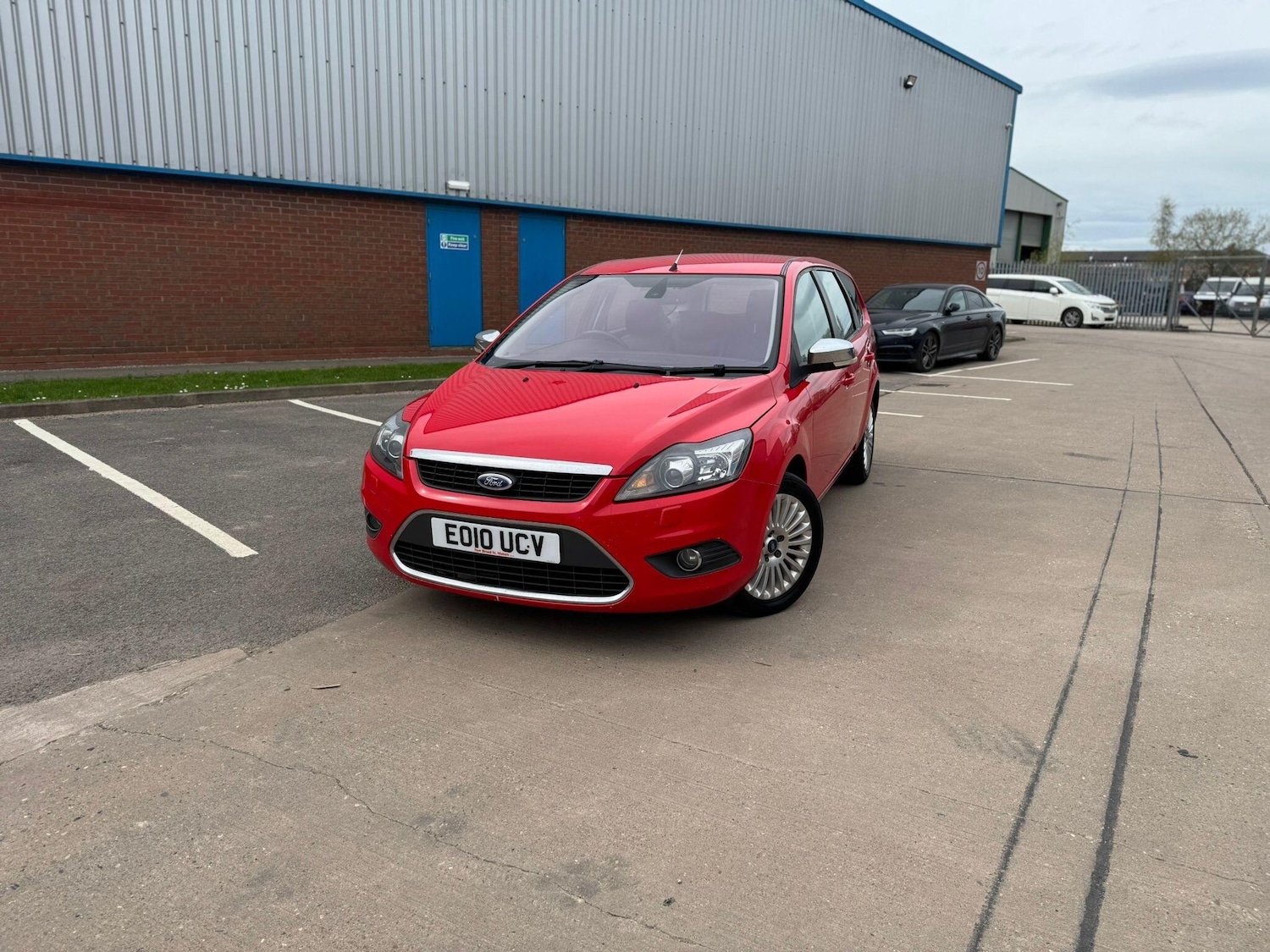 Used Ford Focus 2010 for sale - 78184875: Photo 8