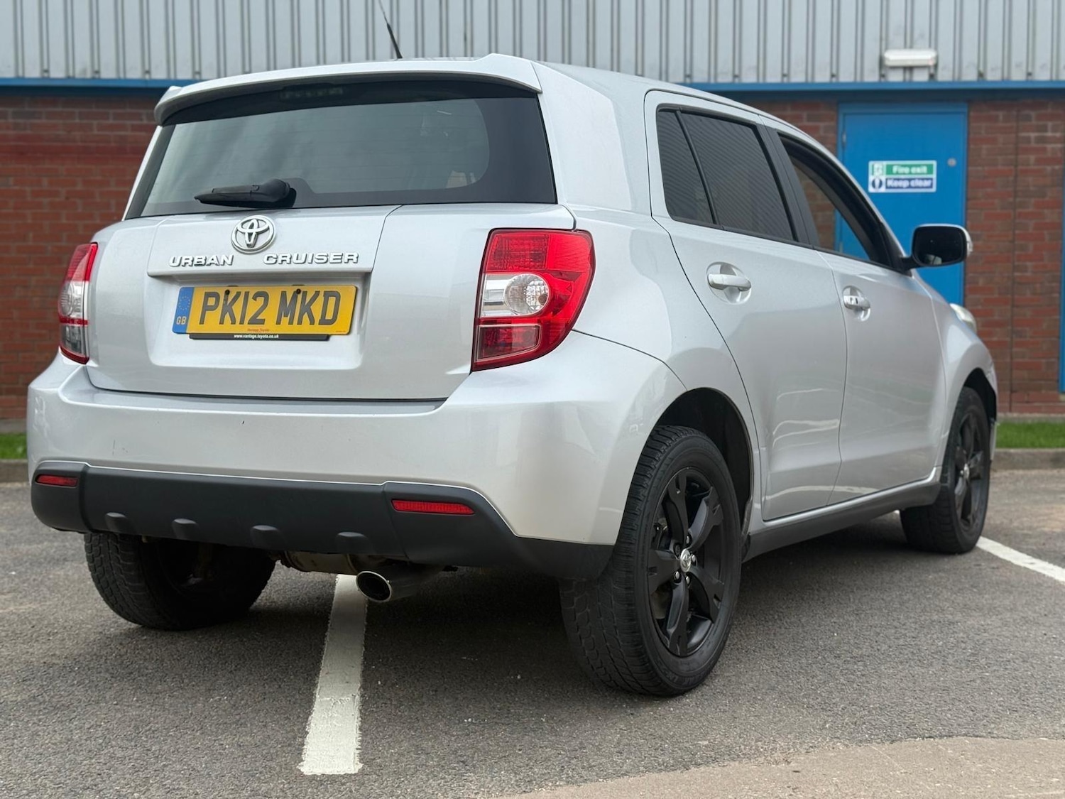 Used Toyota Urban Cruiser 2012 for sale - 77994309: Photo 10