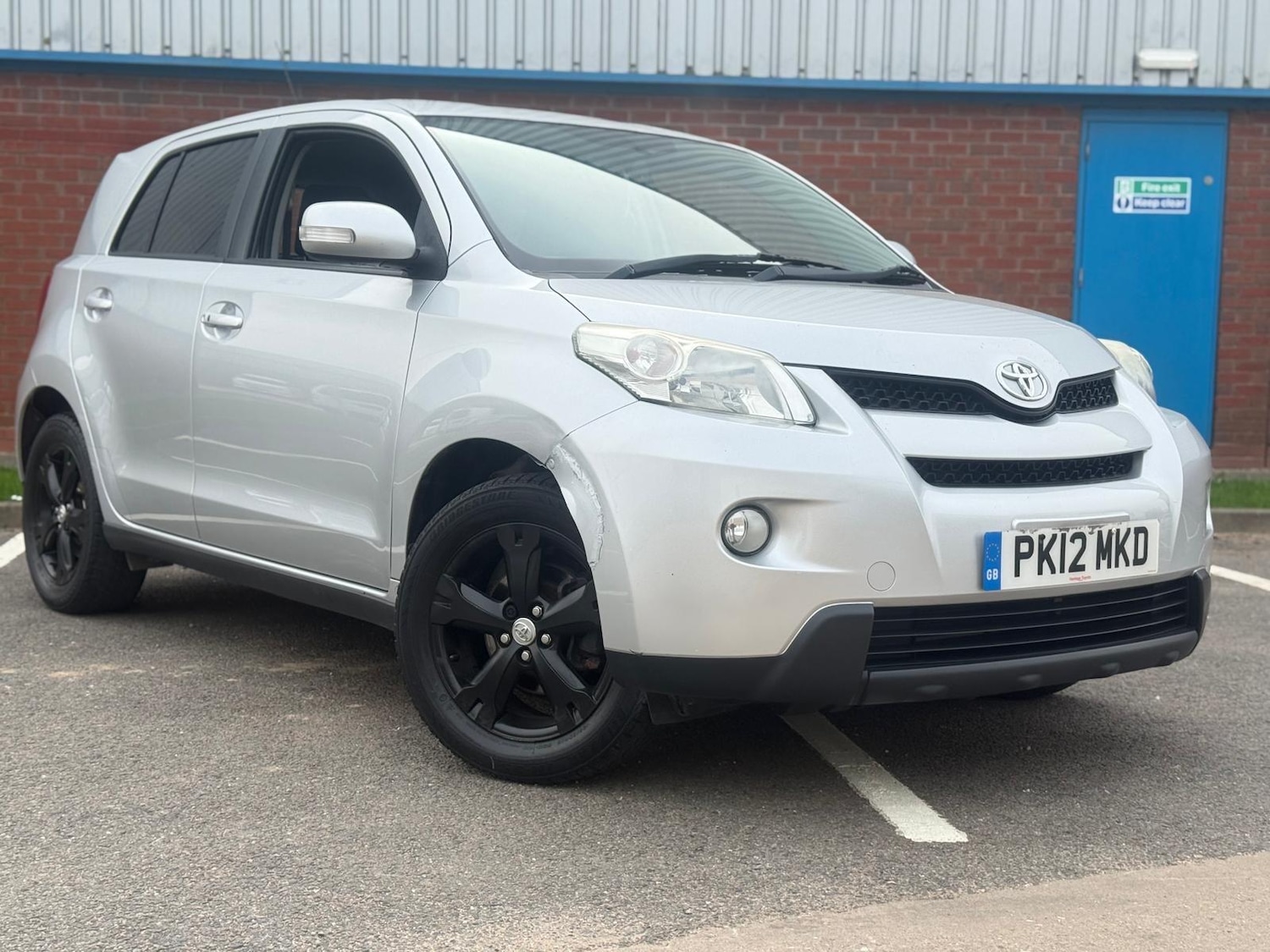 Used Toyota Urban Cruiser 2012 for sale - 77994309: Photo 12