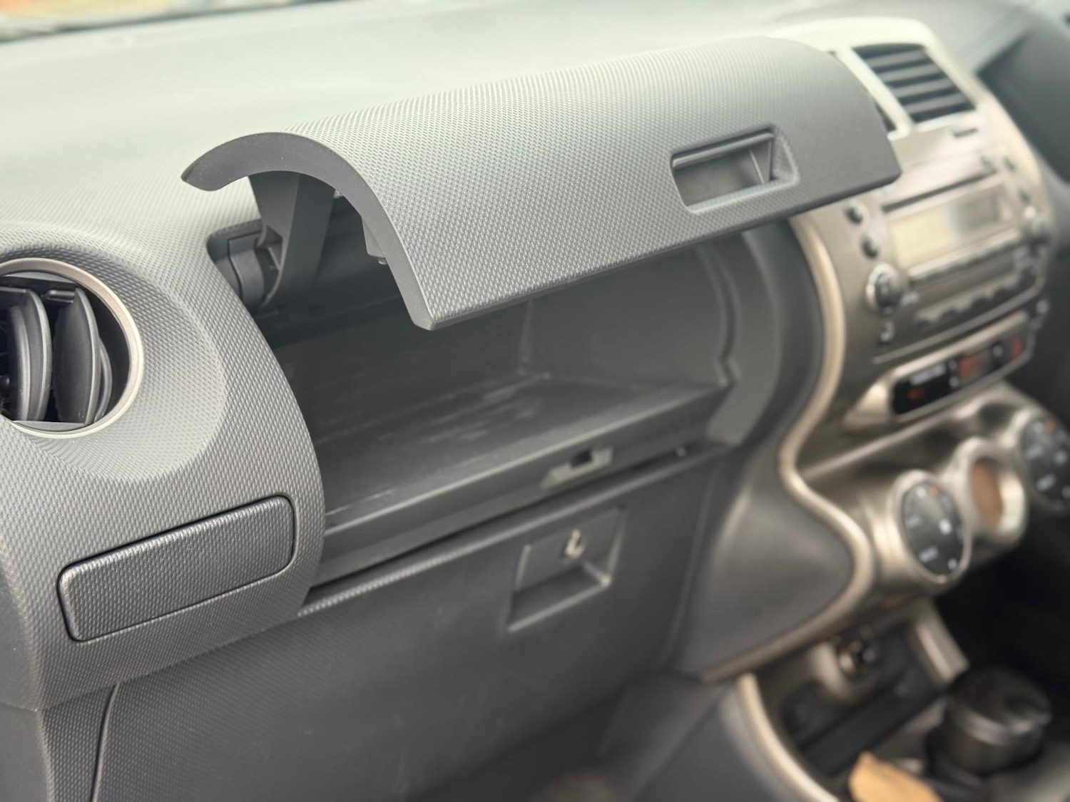 Used Toyota Urban Cruiser 2012 for sale - 77994309: Photo 17