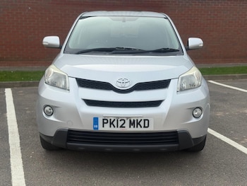 Used Toyota Urban Cruiser 2012 for sale - 77994309: Photo
