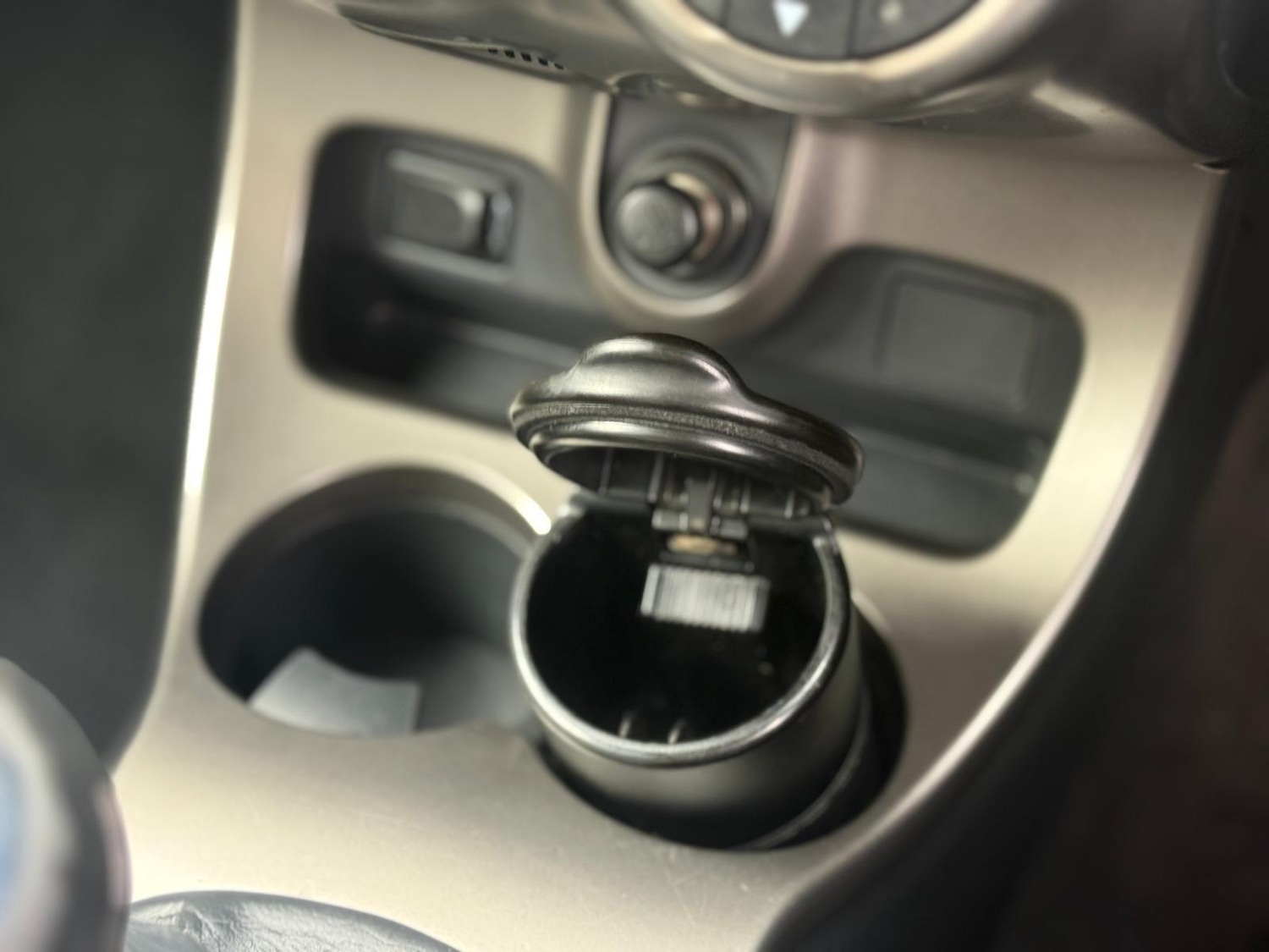 Used Toyota Urban Cruiser 2012 for sale - 77994309: Photo 23