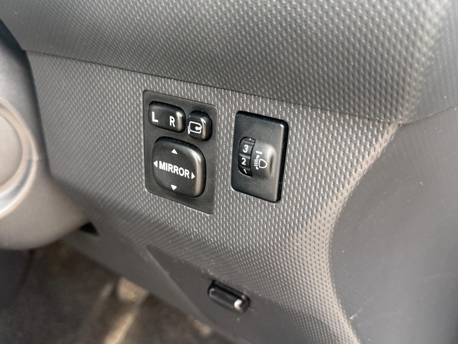 Used Toyota Urban Cruiser 2012 for sale - 77994309: Photo 26