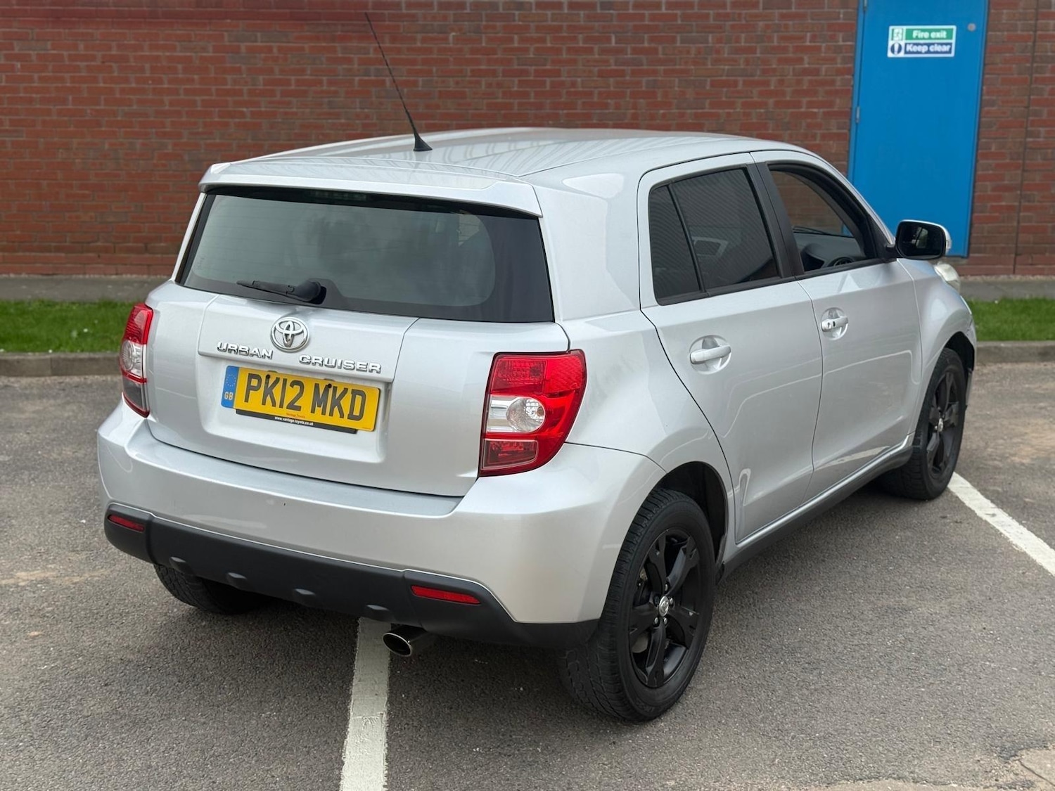 Used Toyota Urban Cruiser 2012 for sale - 77994309: Photo 6