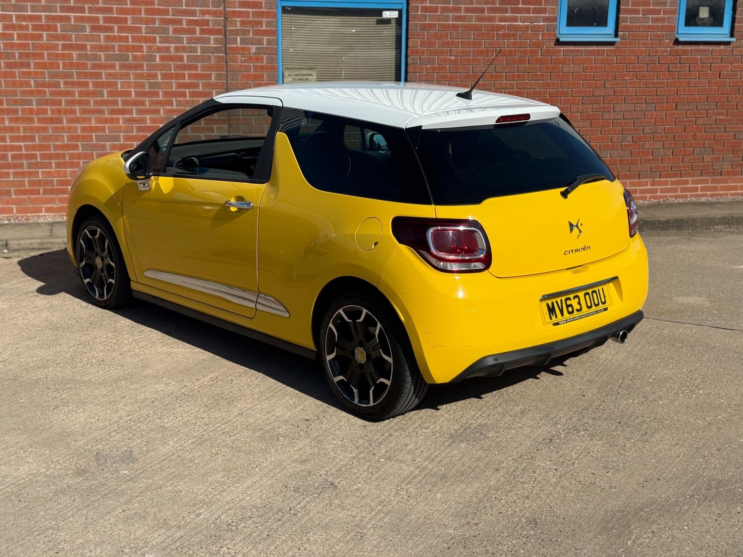 Used Citroen DS3 2013 for sale - 77940089: Photo 10