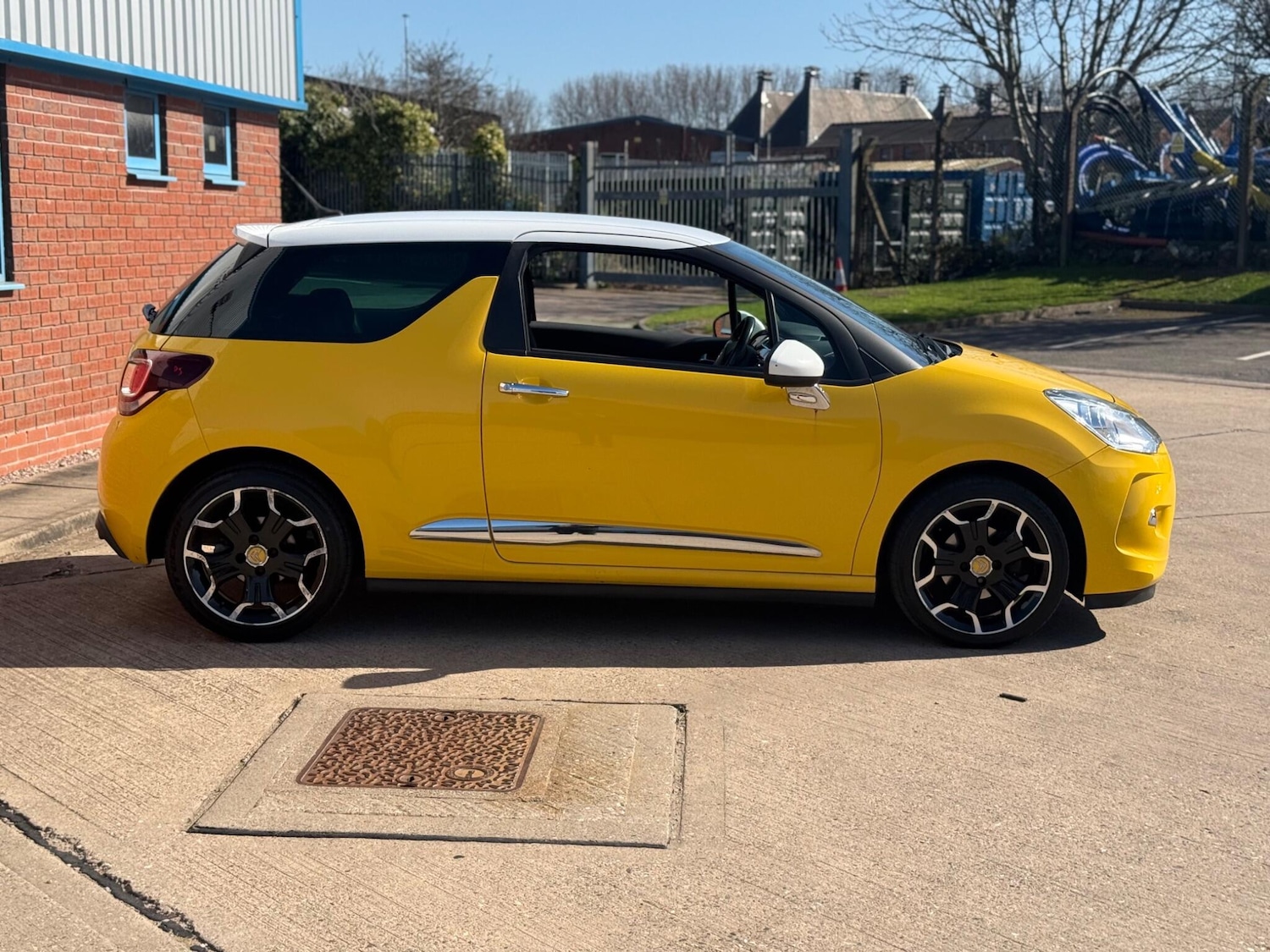 Used Citroen DS3 2013 for sale - 77940089: Photo 13