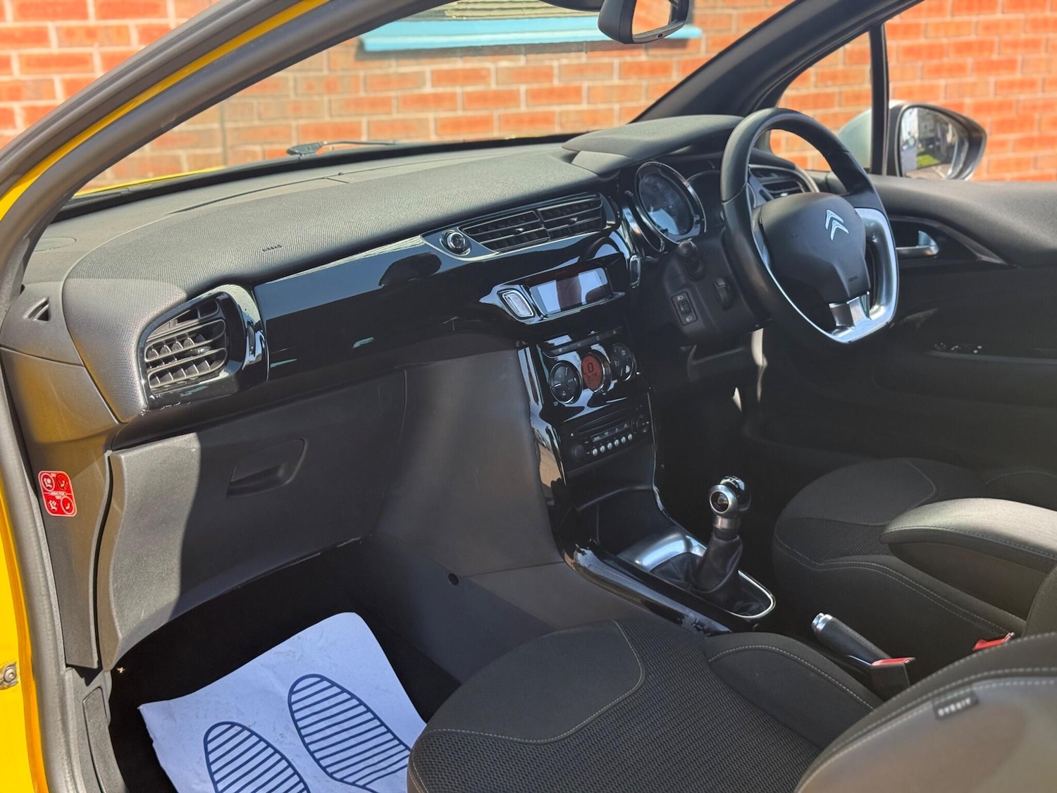 Used Citroen DS3 2013 for sale - 77940089: Photo 17