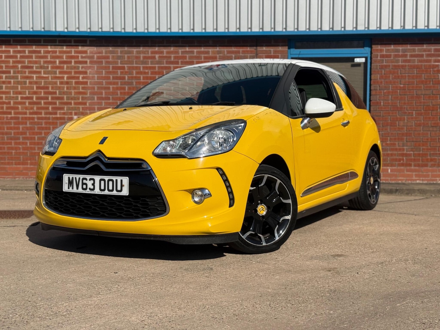 Used Citroen DS3 2013 for sale - 77940089: Photo 3
