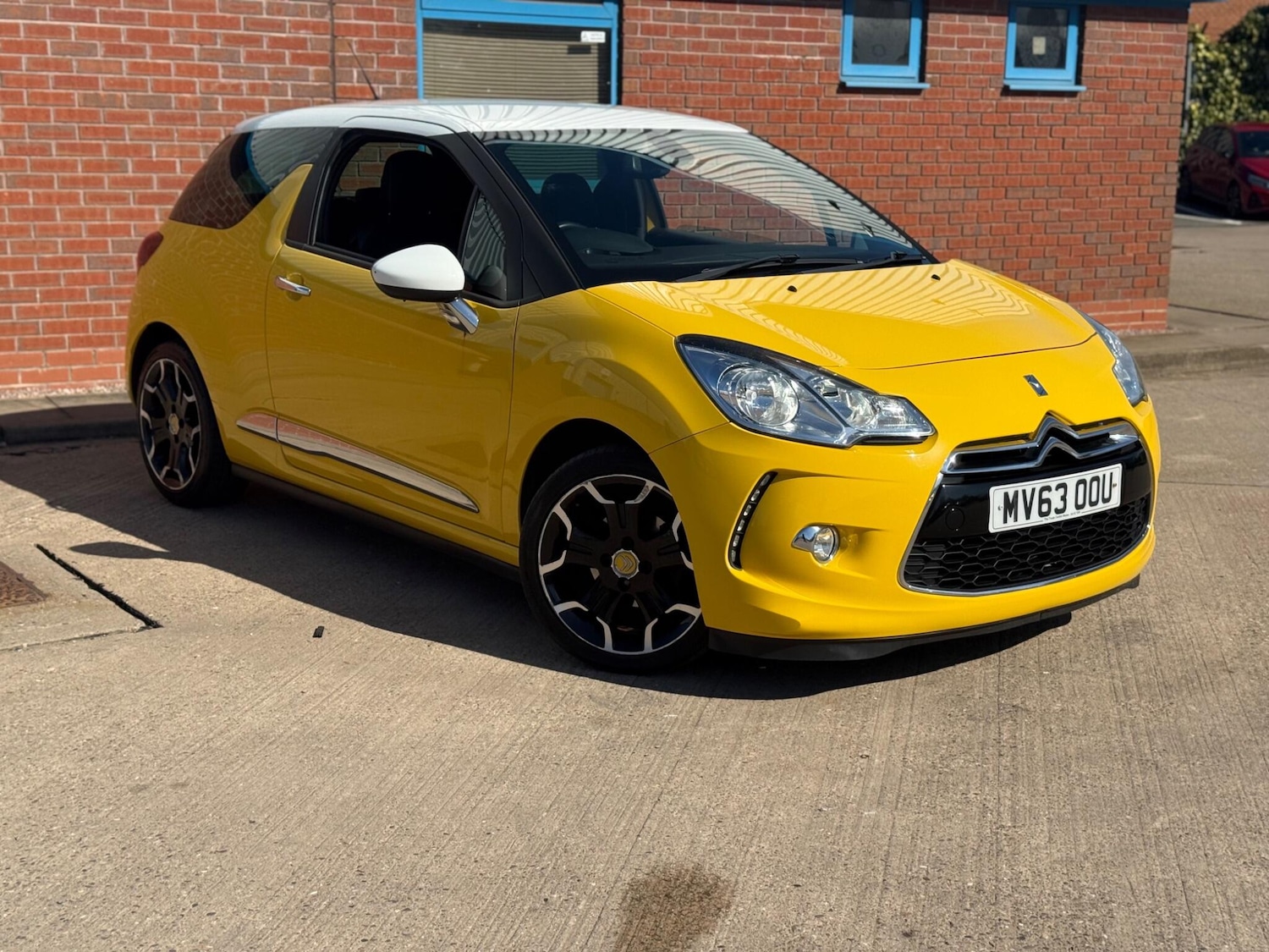 Used Citroen DS3 2013 for sale - 77940089: Photo 5