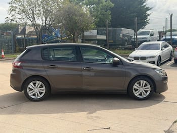 Used Peugeot 308 2015 for sale - 79741238: Photo