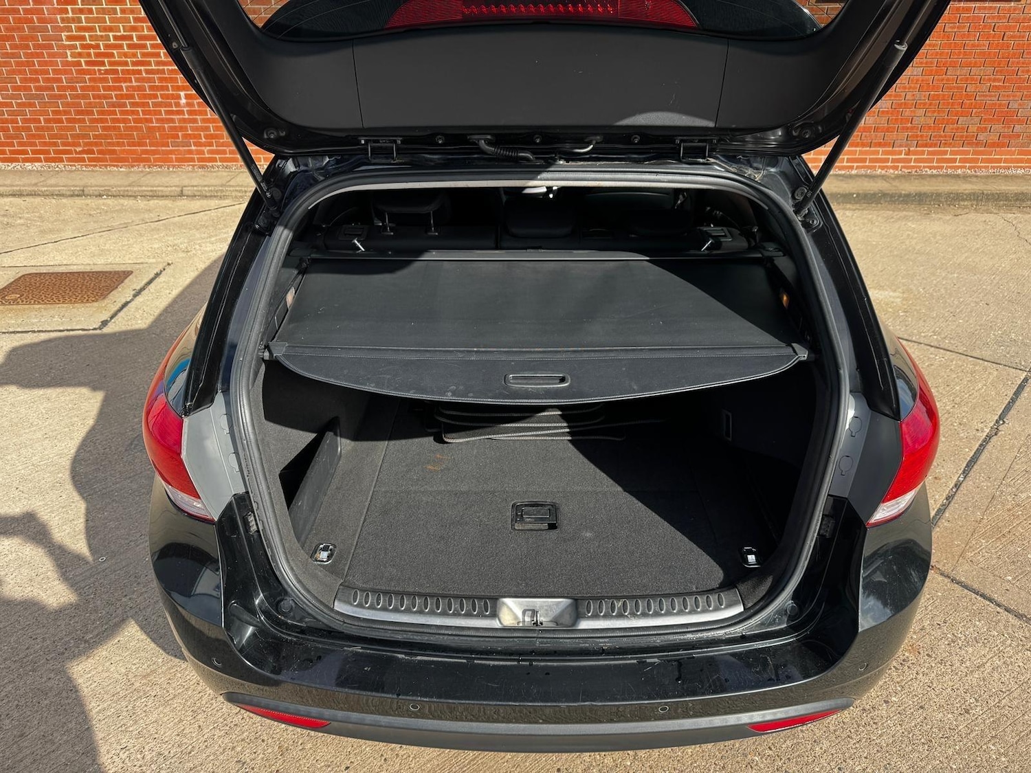 Used Hyundai i40 2012 for sale - 77838777: Photo 25