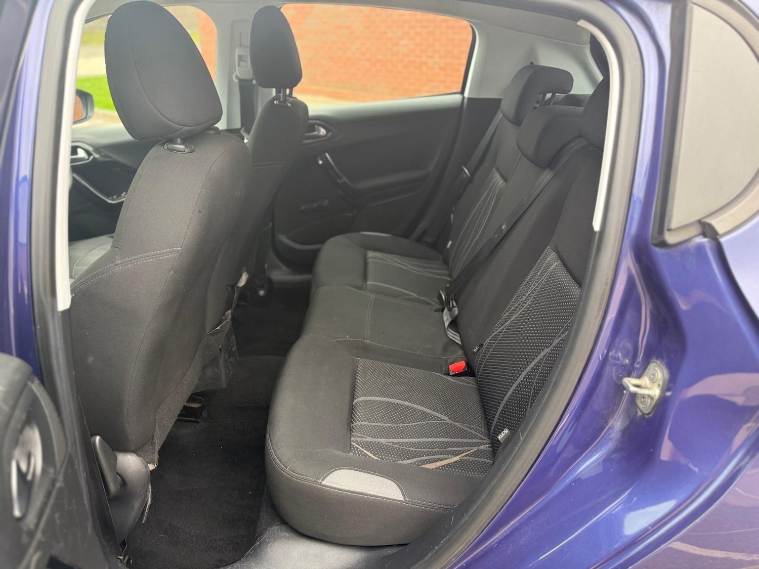 Used Peugeot 208 2014 for sale - 76317934: Photo 14
