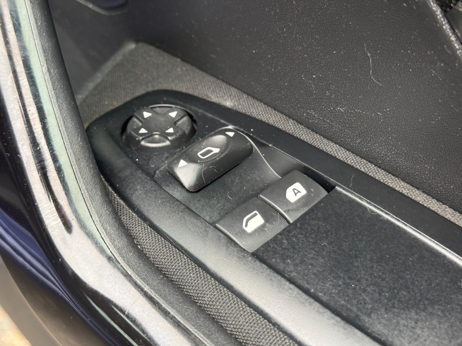Used Peugeot 208 2014 for sale - 76317934: Photo 17