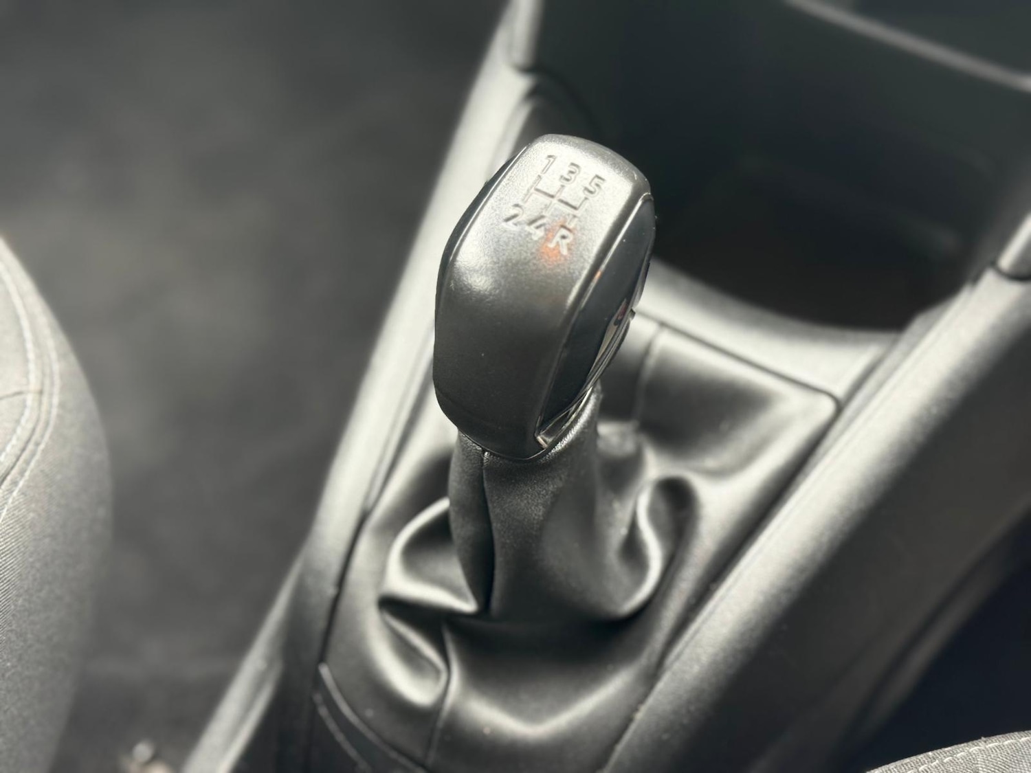 Used Peugeot 208 2014 for sale - 76317934: Photo 22