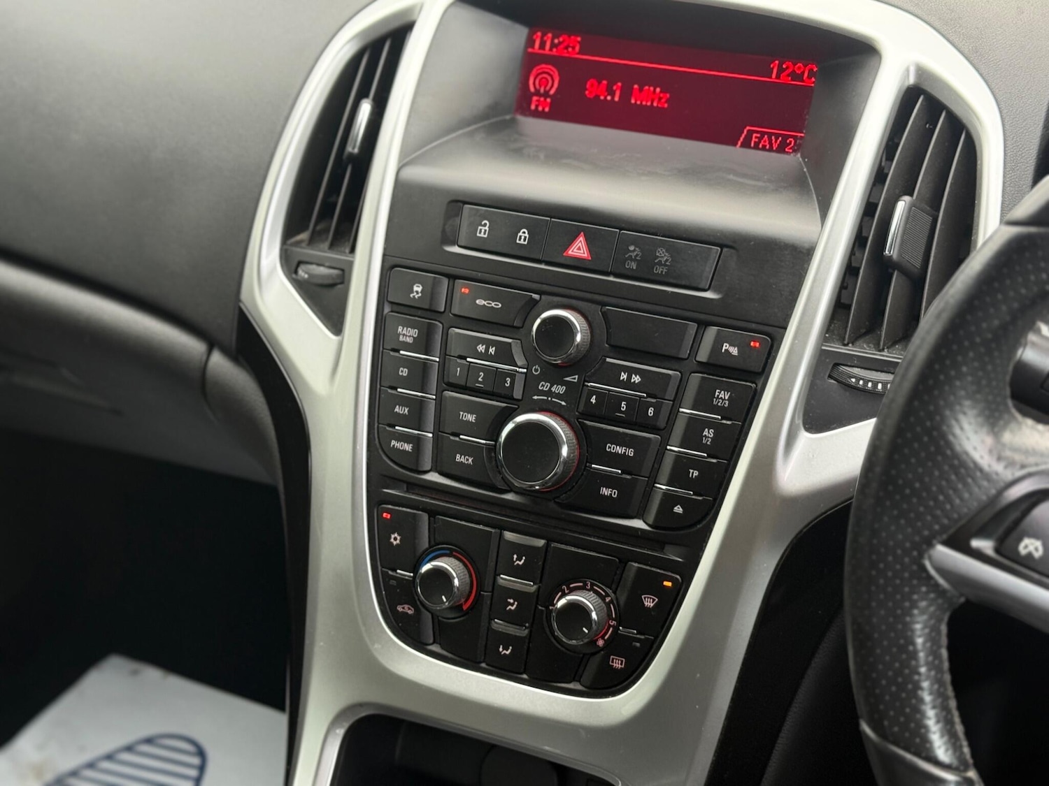 Used Vauxhall Astra 2013 for sale - 77658452: Photo 30