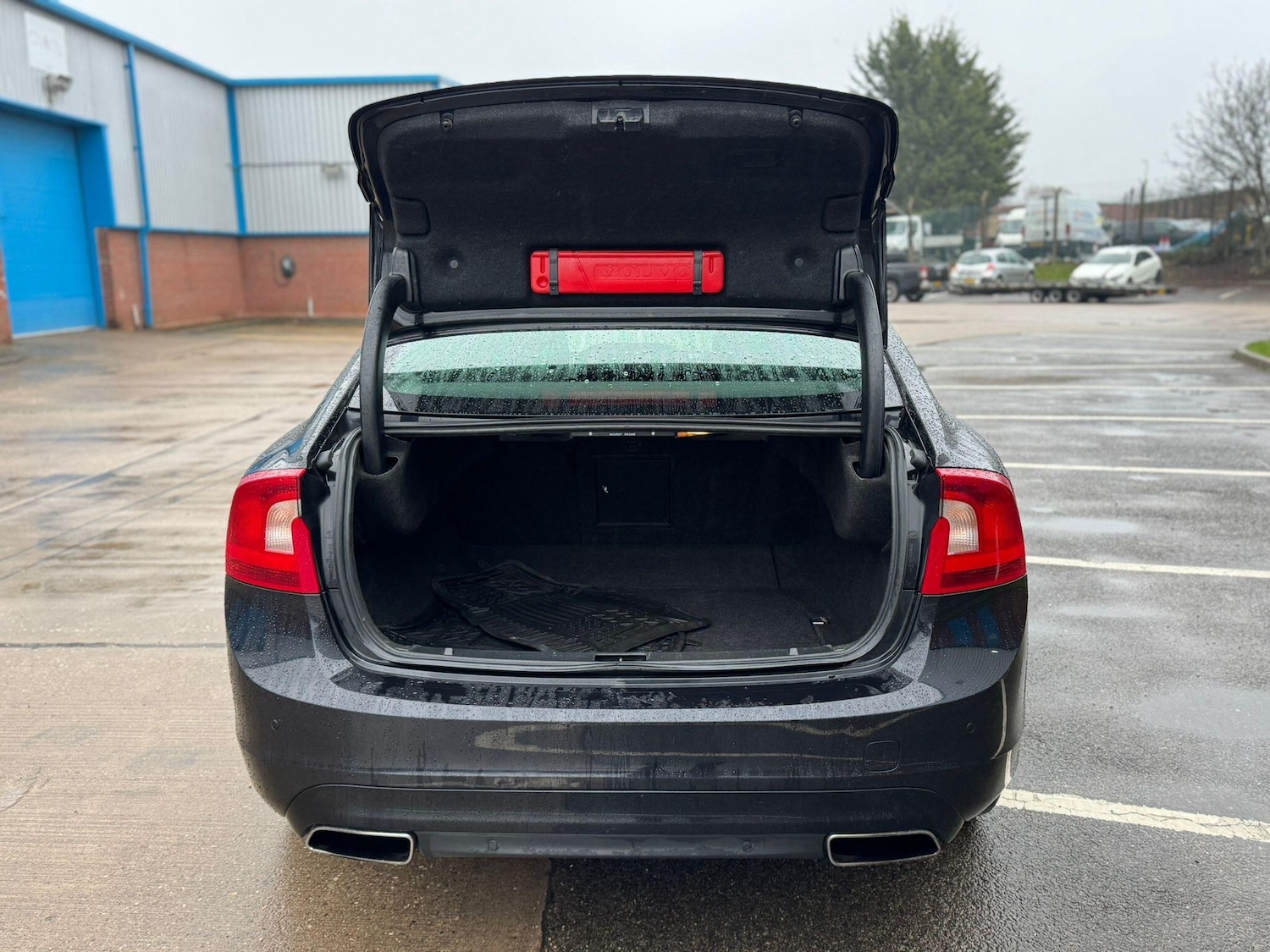 Used Volvo S60 2014 for sale - 77455474: Photo 25